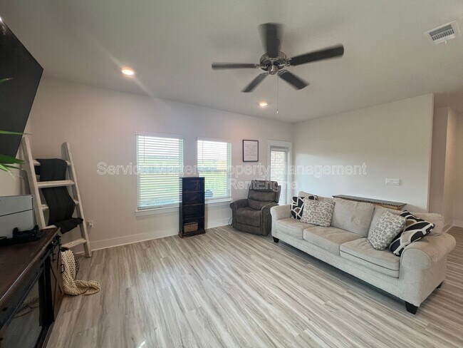 Building Photo - 5964 Sargassum Ln