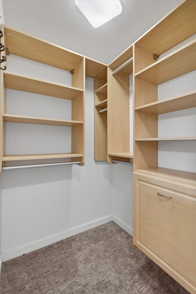 Building Photo - A Private Sanctuary with Perfect Proximity