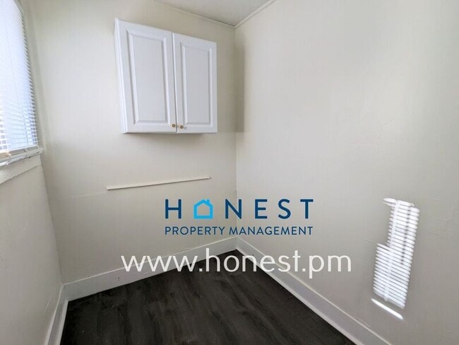 Building Photo - 30 Sewall St