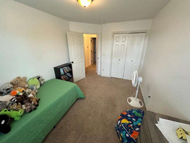 Building Photo - 620 Teton Dr