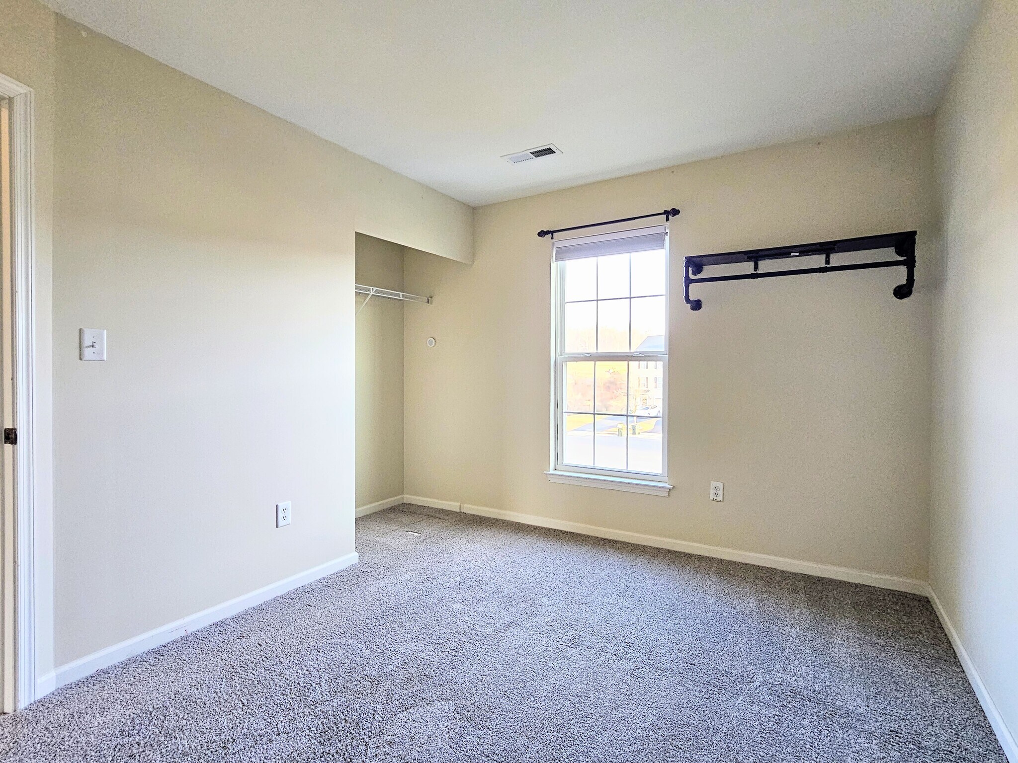 Building Photo - 117 Ironwood Ct