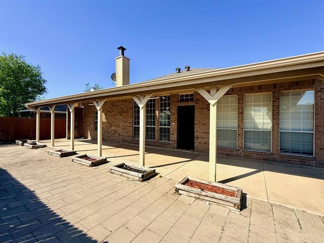 Building Photo - 8166 Berkshire Dr