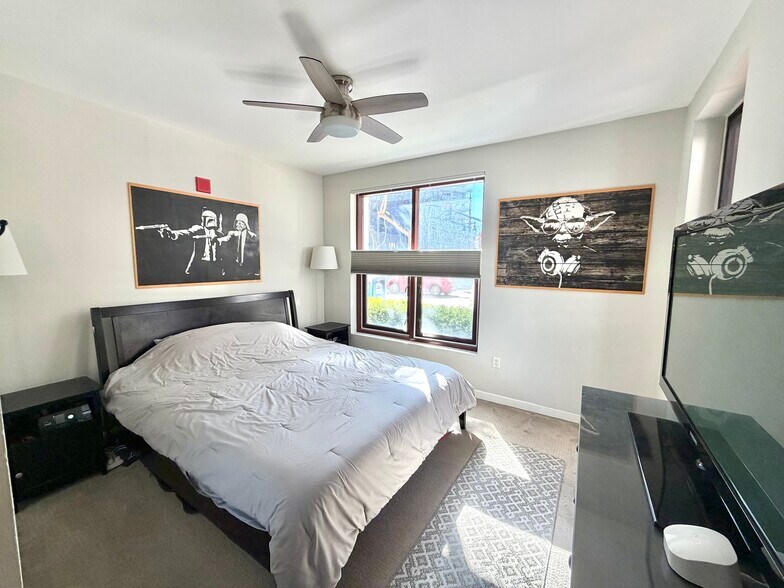 Building Photo - 1150 J St