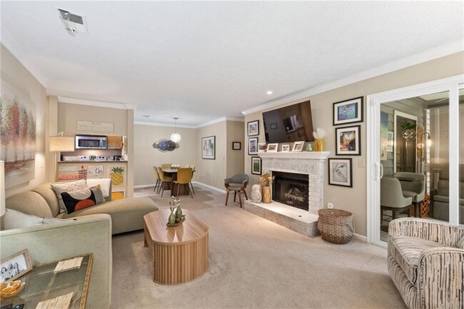 Building Photo - 525 Warm Springs Cir