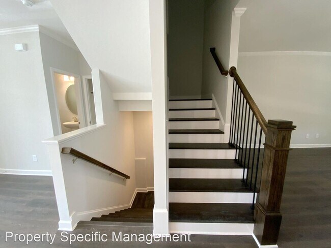 Building Photo - 3 br, 2.5 bath House - 702 Carraway Street