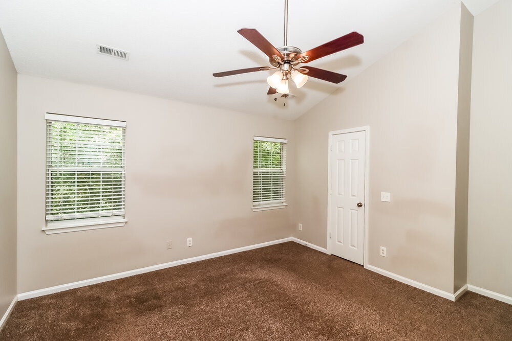 Building Photo - 7220 Reynard Ln