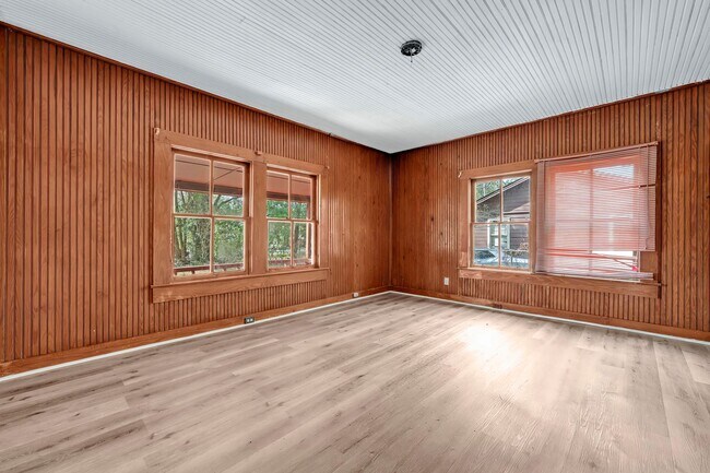 Building Photo - For Rent – Mobile, AL