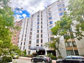 Building Photo - 1440 N St NW