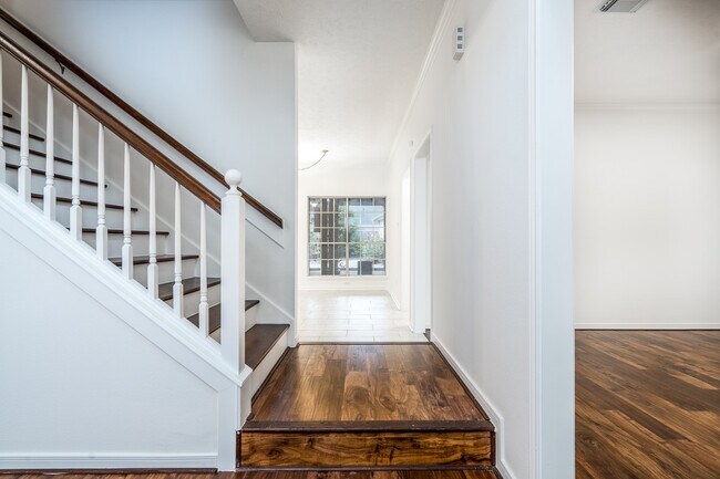 Building Photo - 14207 Vista Mar Cir