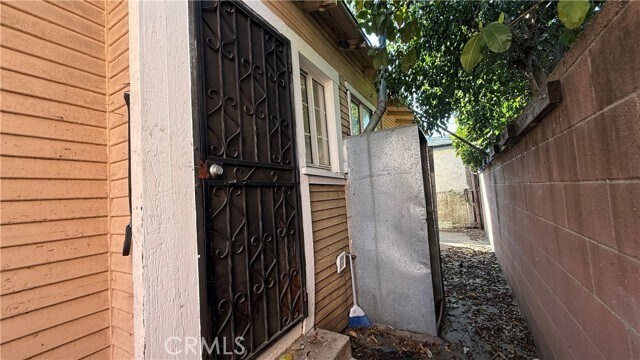 Building Photo - 1209 Spence St