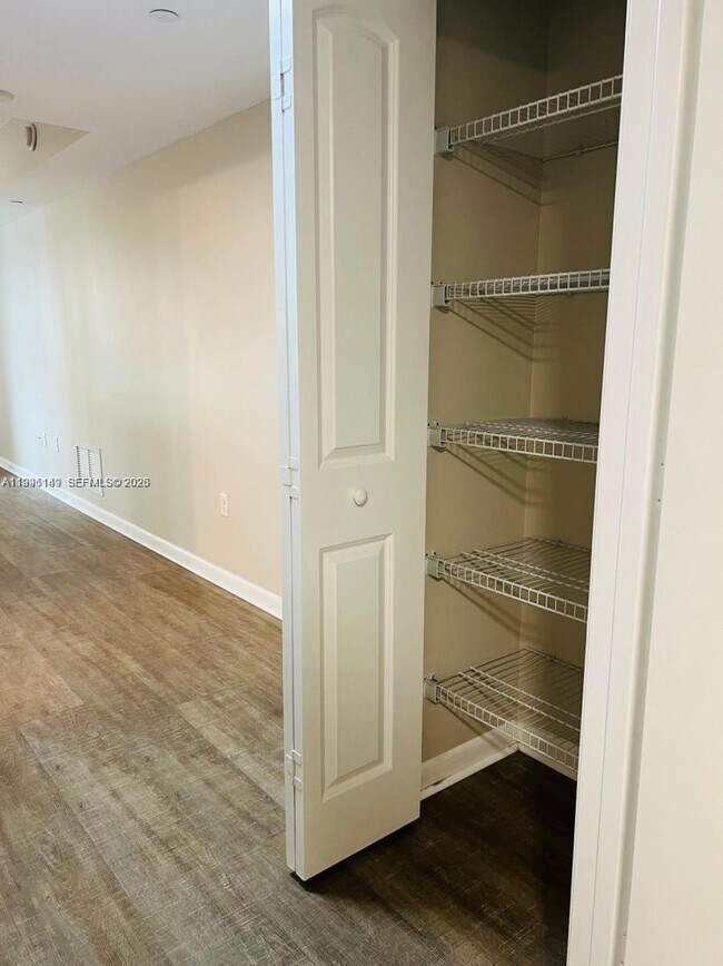 Building Photo - 7350 SW 89th St