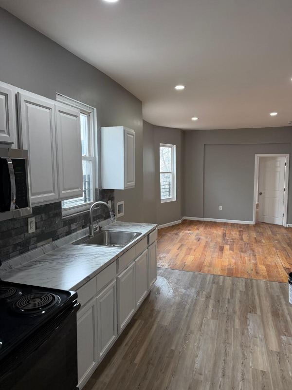 Building Photo - 904 S 18th St