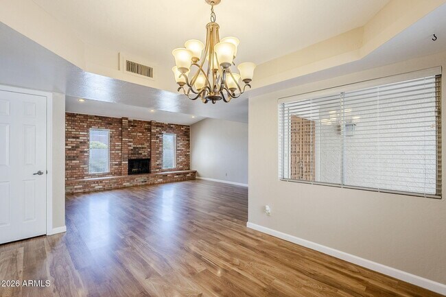 Building Photo - 7707 S Kenwood Ln