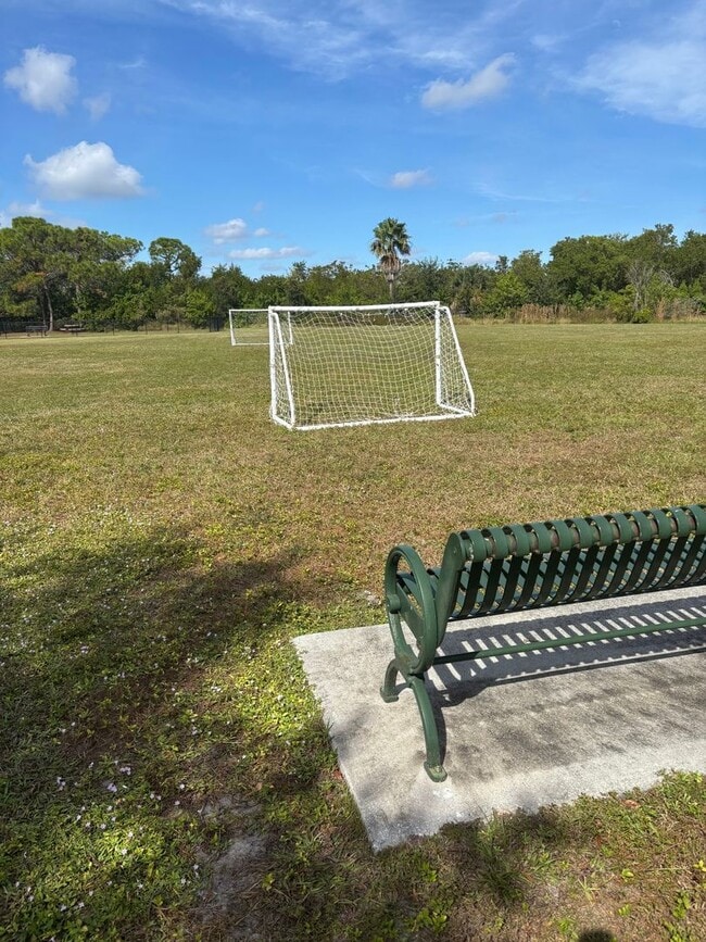 Building Photo - Charming 2BR Condo in Clearwater