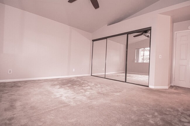 Building Photo - 9929 Palo Alto St