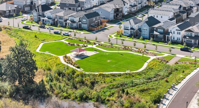 Building Photo - 17181 SW Snowdale St