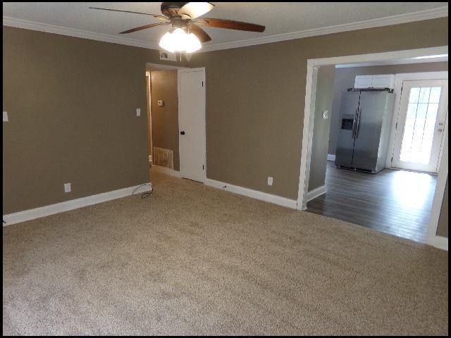 Building Photo - 96 Deer Run Dr