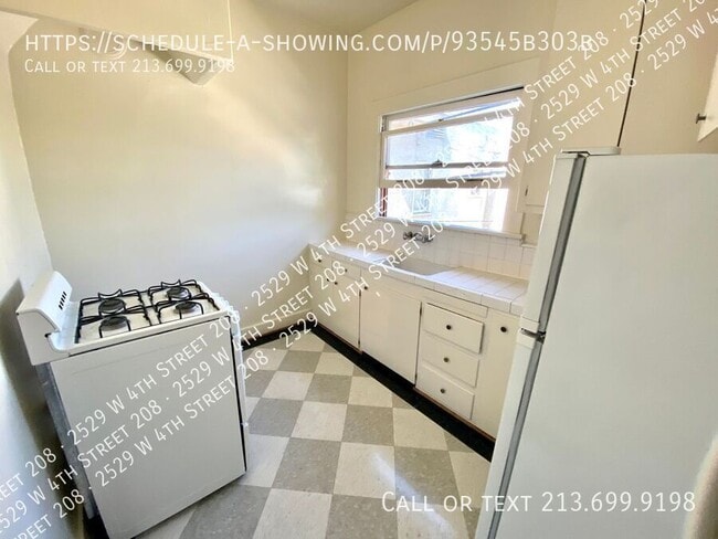 Building Photo - 2529 4th St