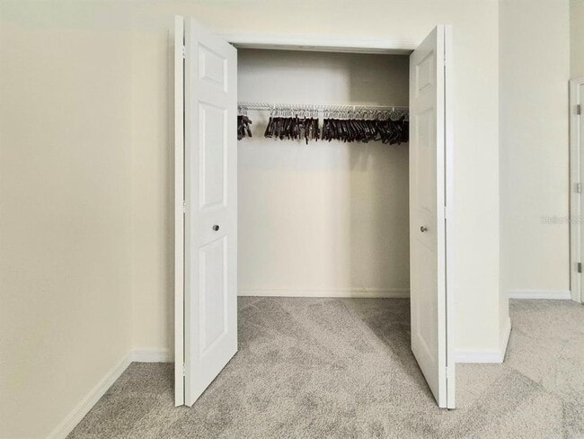 Building Photo - 2214 Green Oaks Ln