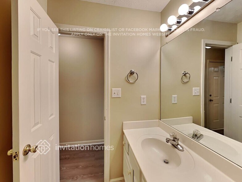 Building Photo - 1324 Wilkes Crest Ct