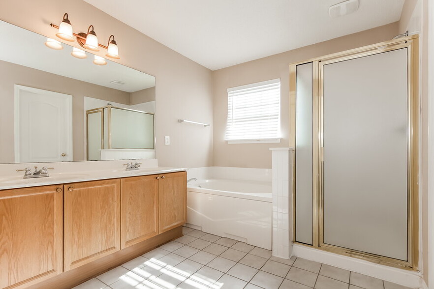 Building Photo - 6839 Brachnell View Dr