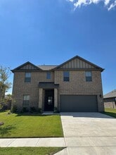 Building Photo - 2014 Sycamore Rdg Trl