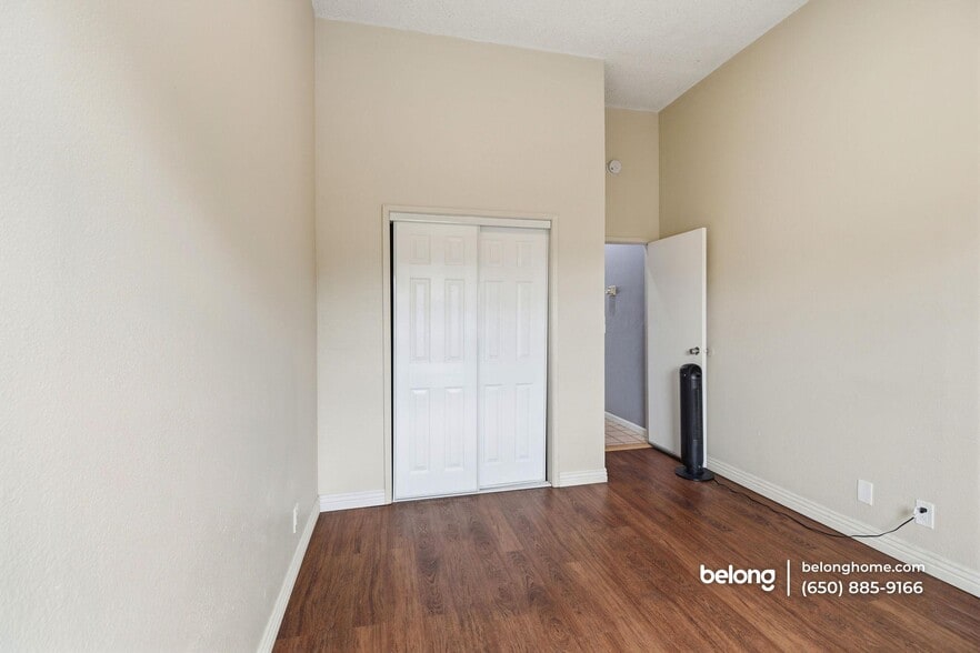 Building Photo - 3221 Helen St