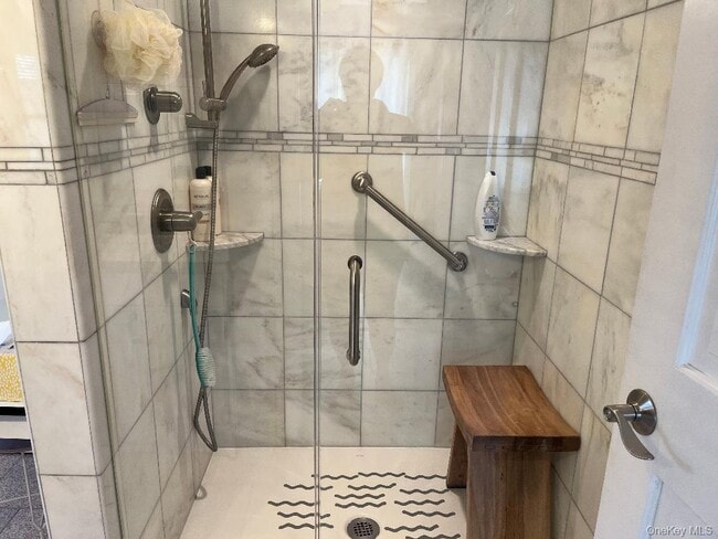 Building Photo - 11 Delaware Ave