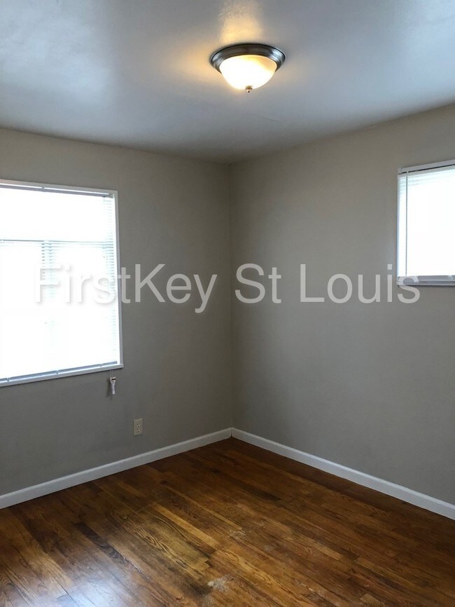 Building Photo - 7709 Paddington Dr