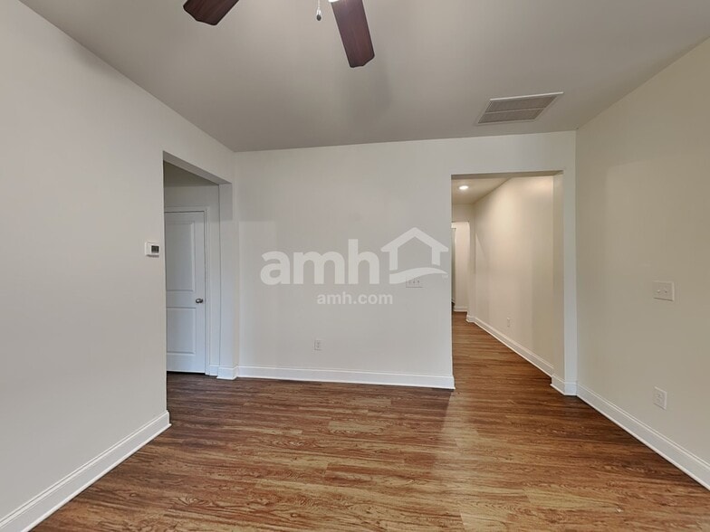 Building Photo - 2452 Napa Valley Dr