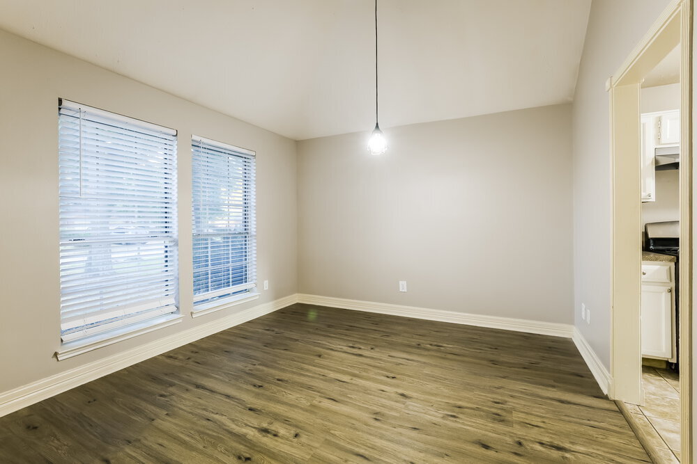 Building Photo - 18626 Droitwich Dr