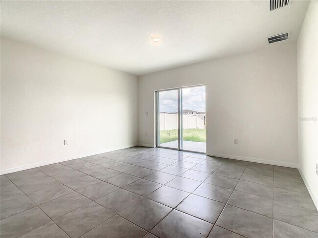 Building Photo - 16506 Mosaic Oar Dr