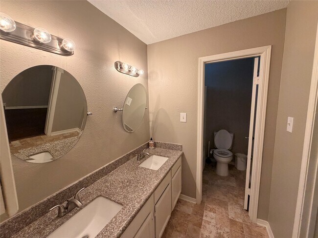 Building Photo - 3227 Glade Springs Dr