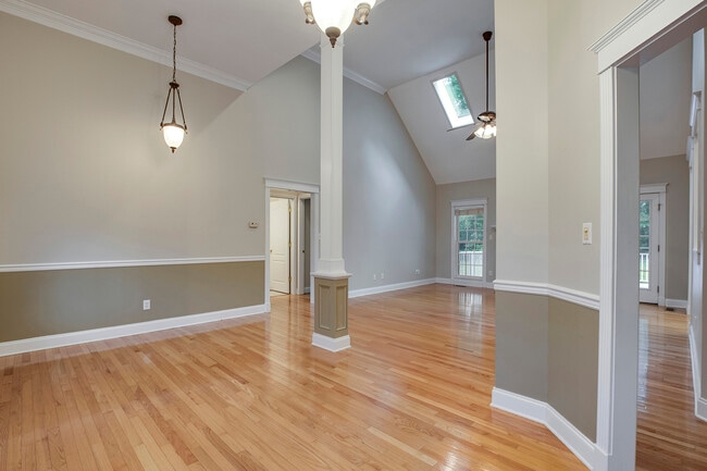 Building Photo - 115 Oligi Ln