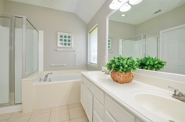 Building Photo - 20506 Port Bishop Ln