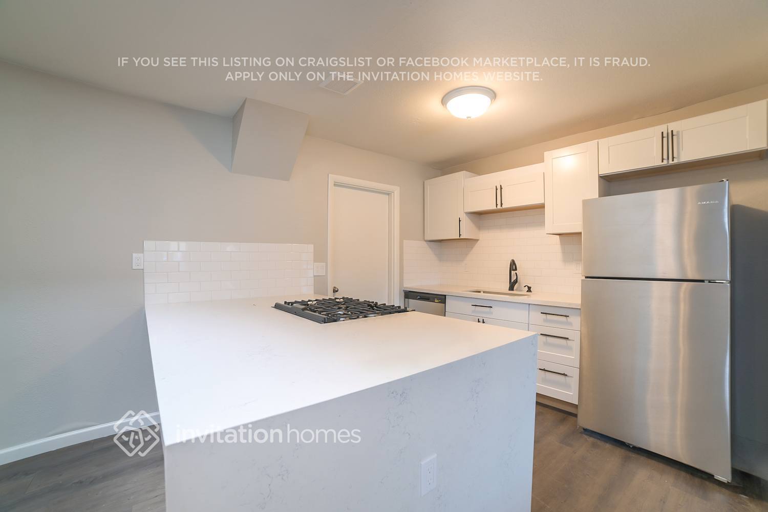 Building Photo - 3326 W Larkspur Dr
