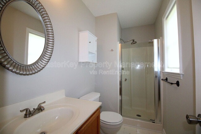 Building Photo - 305 Noonday Ct