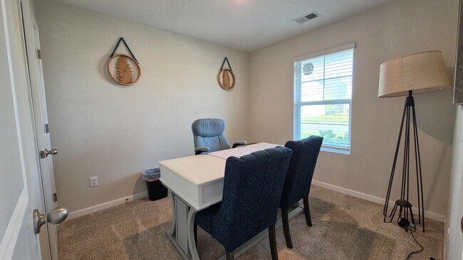 Building Photo - 1773 Camazay Dr