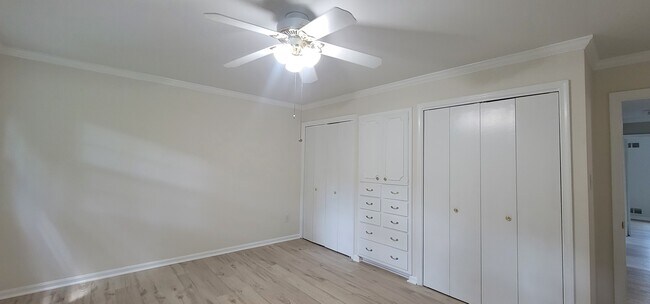 Building Photo - 12812 Bluet Ln