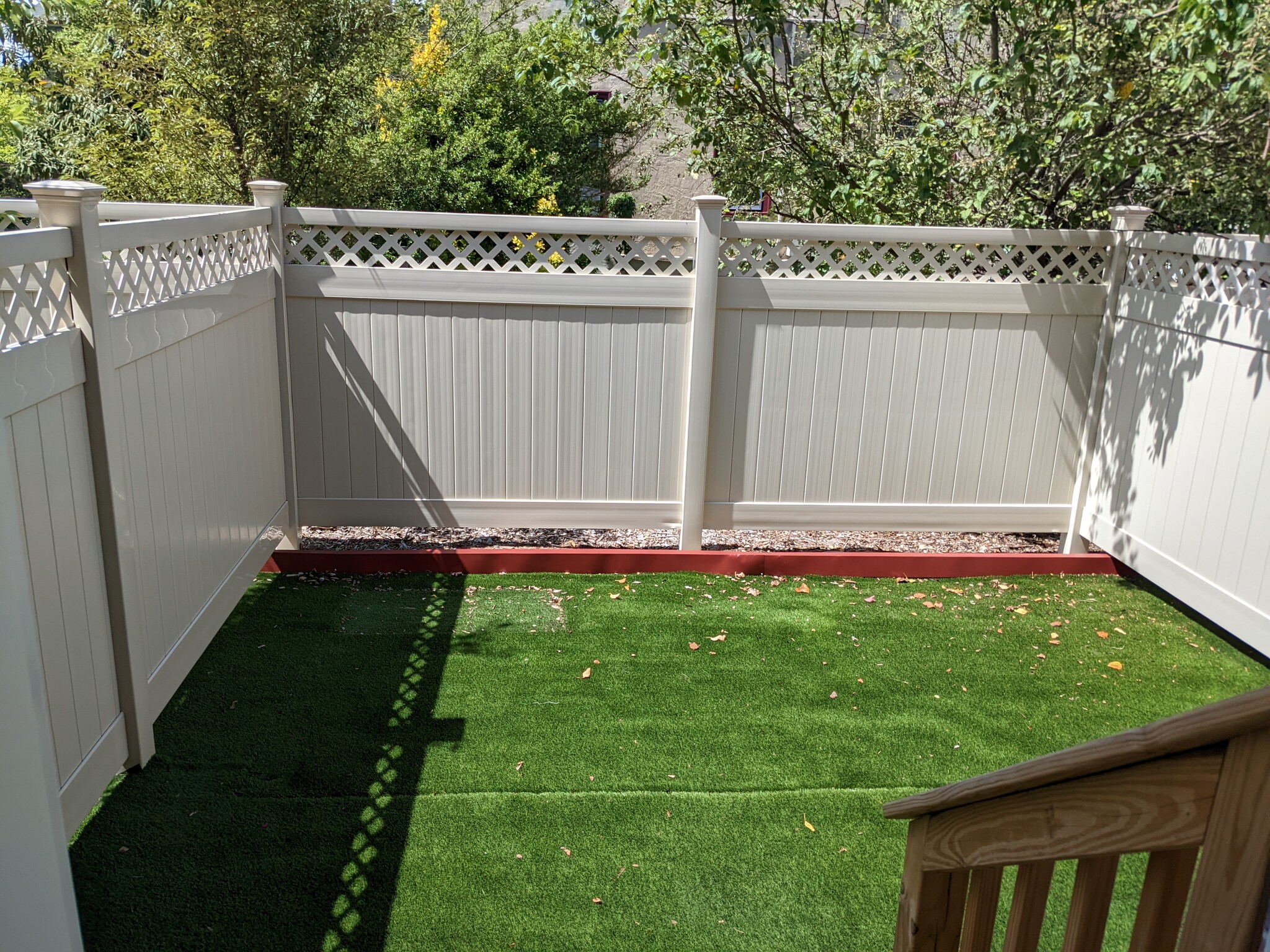 Backyard - Private - 225 W Pastorius St
