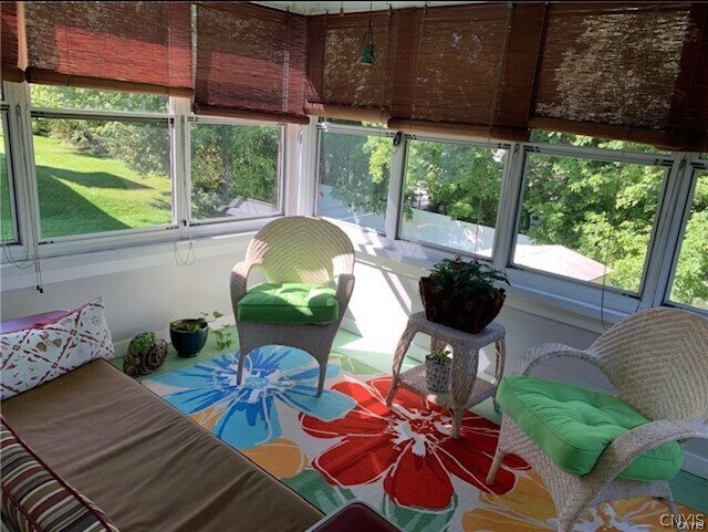 Building Photo - 904 Crawford Ave