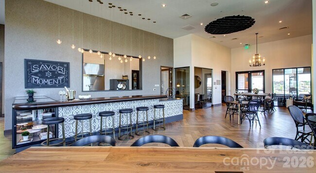 Building Photo - 6408 Providence Farm Ln