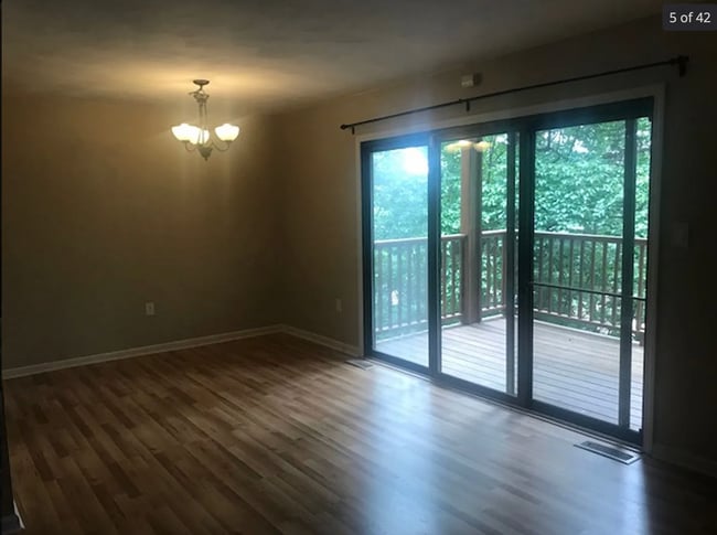 Building Photo - 3362 Forest Ct