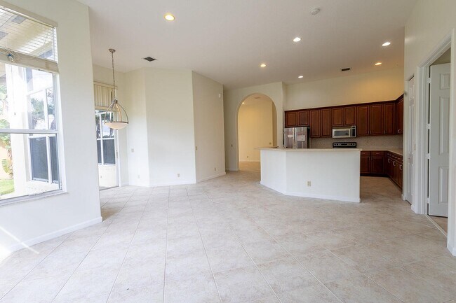 Building Photo - 6428 Garden Ct