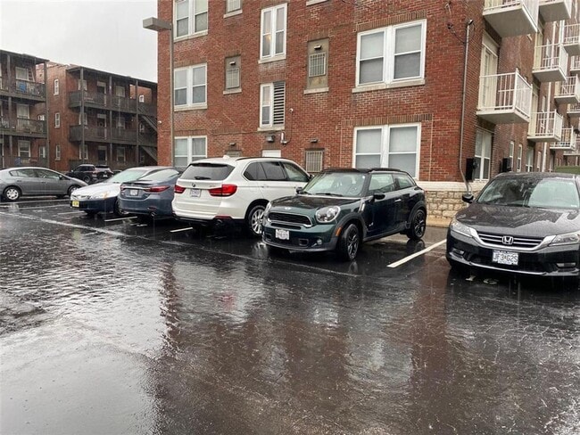 Building Photo - 5330 Pershing Ave