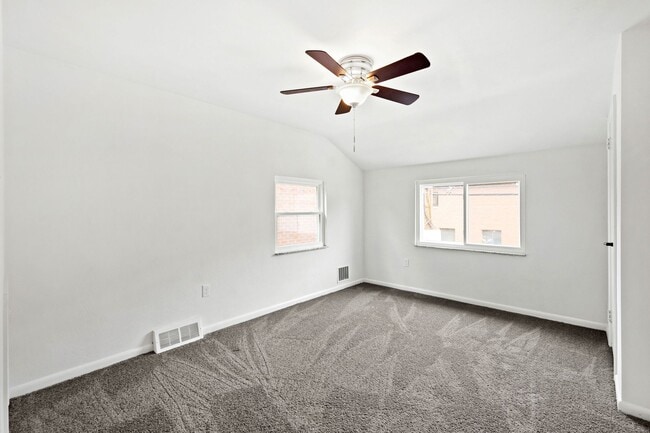 Building Photo - AVAILABLE JULY 1ST! Don't miss this RENOVATED 3-BEDROOM!!