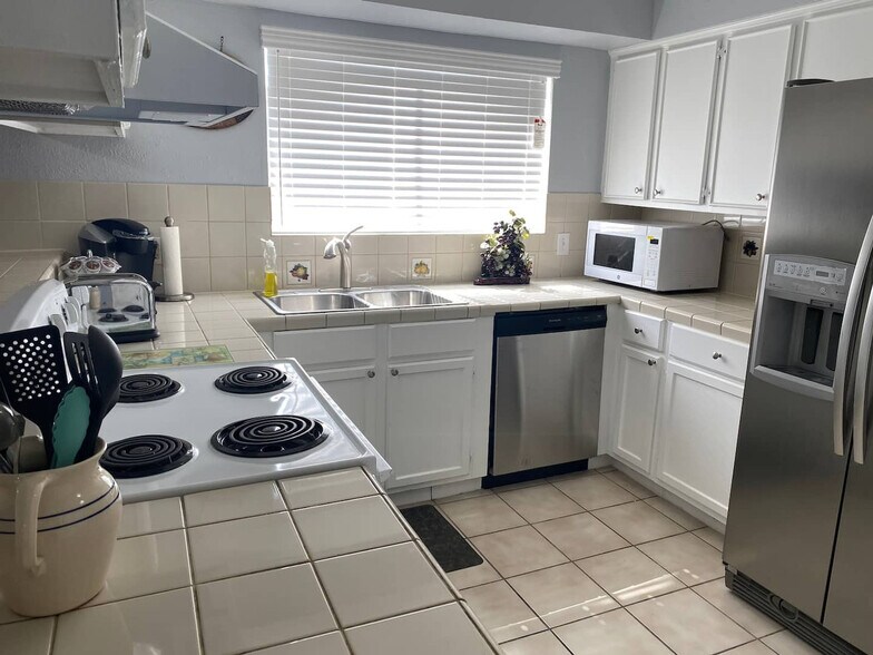 Building Photo - 5013 Wingfoot Ln