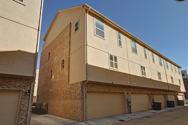 Building Photo - 1310 Palm Canyon Dr