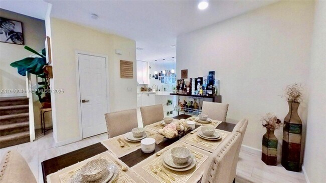 Building Photo - 1420 SE 26th Ave