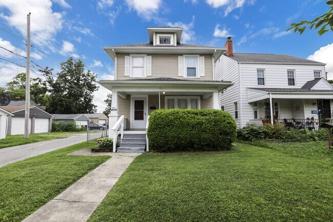 Primary Photo - 418 Townsend Ave